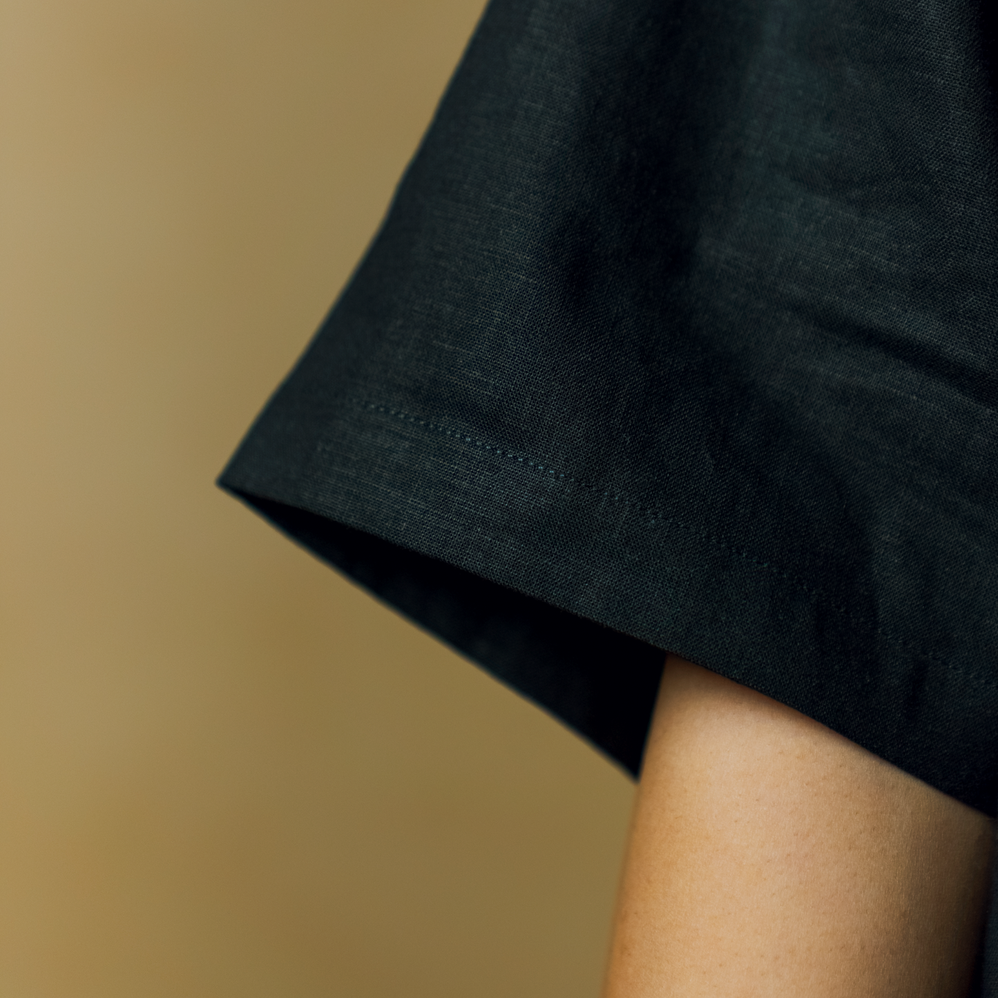 Blackout- Boxy Fit Linen Shirt (Plain Black)