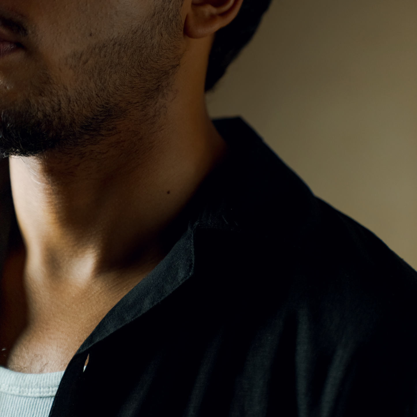 Blackout- Boxy Fit Linen Shirt (Plain Black)