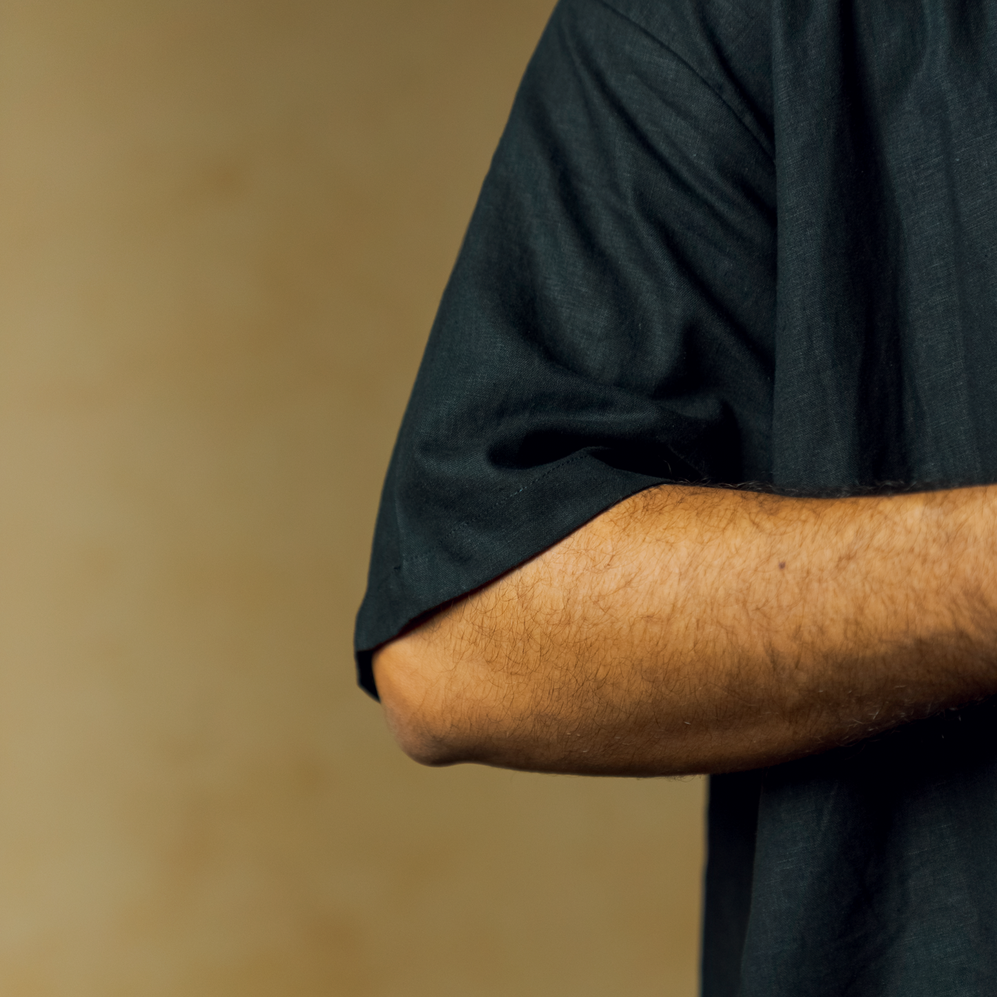 Blackout- Boxy Fit Linen Shirt (Plain Black)