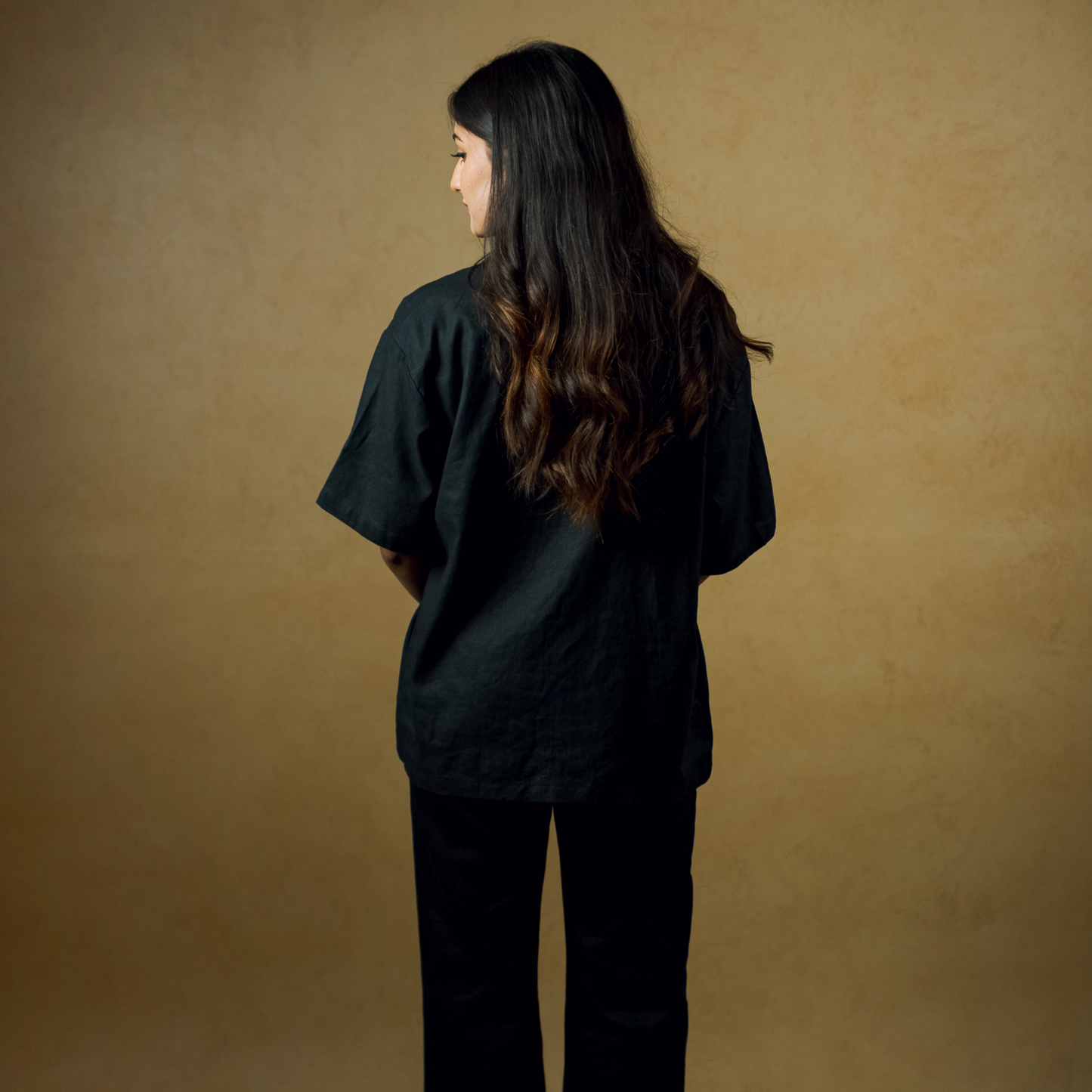 Blackout- Boxy Fit Linen Shirt (Plain Black)